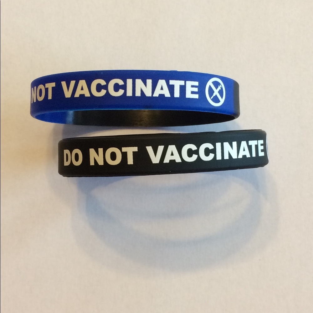 2 adult Do Not Vaccinate bracelets jelly Antivax - Picture 1 of 1